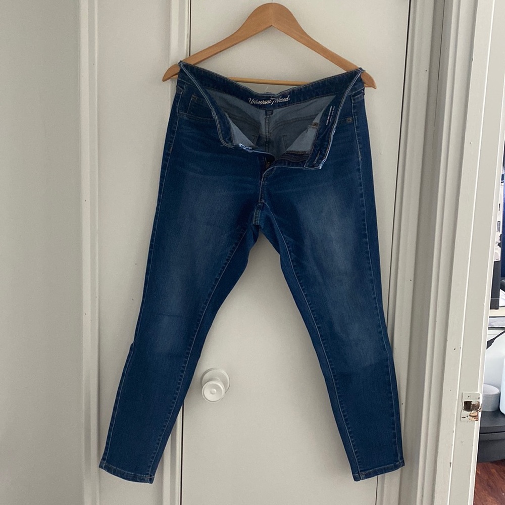 Universal Thread Jeans